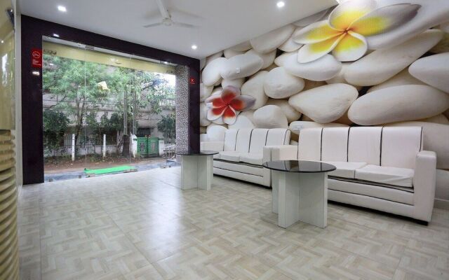 OYO 10271 Hotel Guest INN