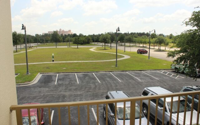 ACO - Universal Boulevard