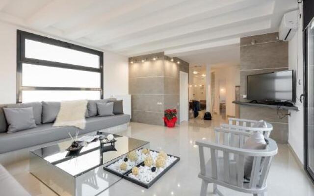 Ace Location | Luxury Building