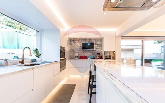 Modern 4-bed Villa 4K Beach 30k Lisbon