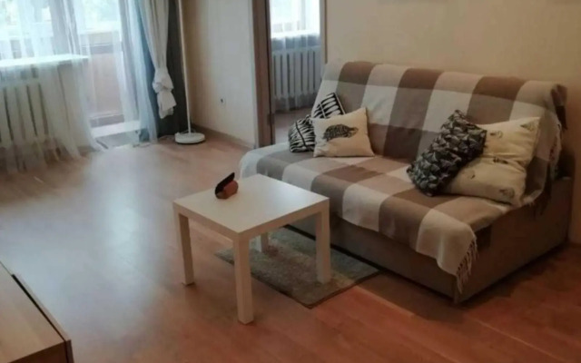 Апартаменты на Проспекте Октября  87