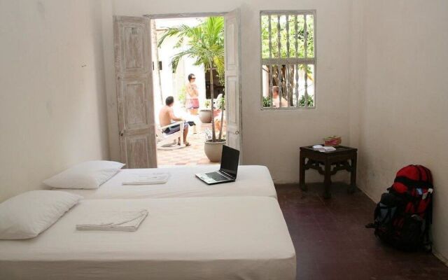 Media Luna Hostel Cartagena