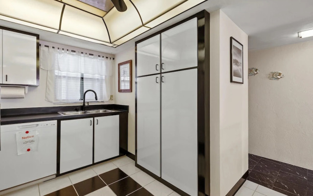 Ocean Terrace Club 601