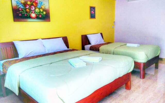 Benjawan Chalet Resort