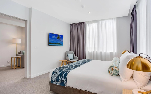 Mantra at Sharks – Guest Rooms – Gold Coast
