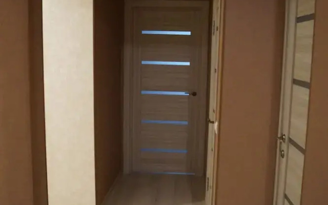 Apartment on Vokzalnaya 51A-7