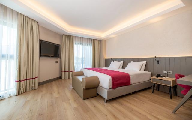 The X Belek