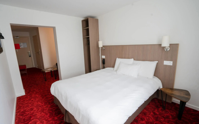 Brit Hotel Essentiel CHOLET