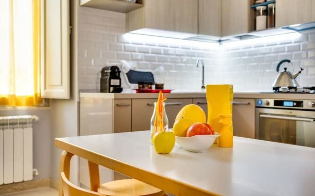 Nice & Colorful 1bed Flat - up to 5 Guests!