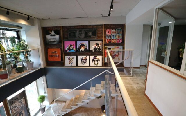 BLUE HOUR INN KYOTO - Hostel