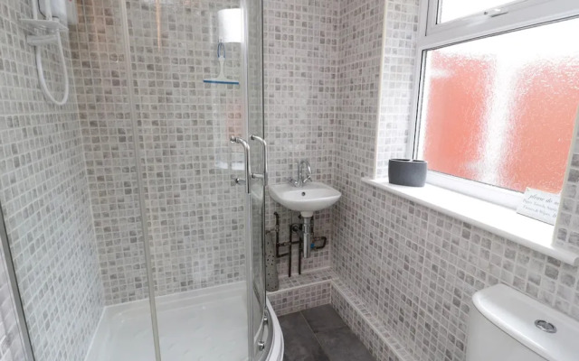 Bryn Derw Holiday Cottage