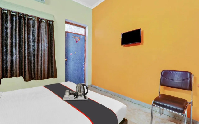 Collection O 70329 The Dev Hotel