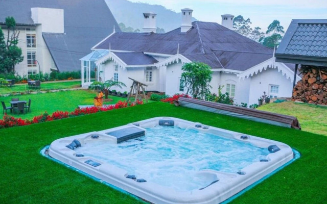 The Clovelly Bungalow