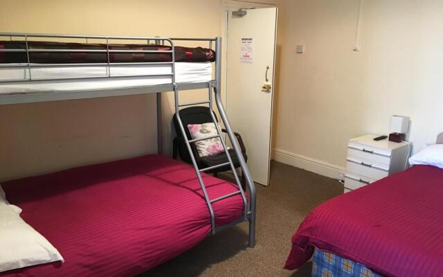 Crossways Hotel