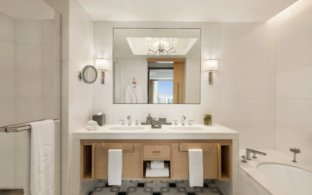 Shangri-La Residences at the Fort, Manila