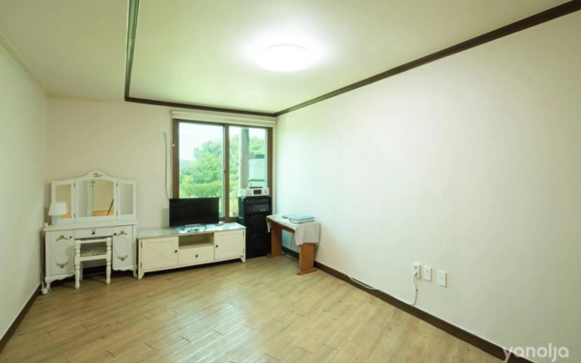 Anseong Songjiwon Pension