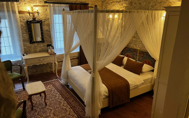 Sakli Tas Konak Otel