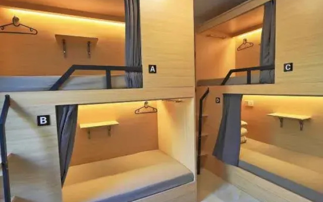 Qixiaoshu Youth Hostel