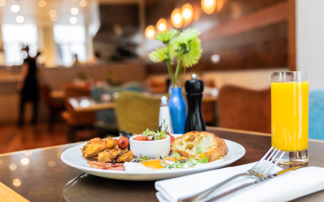 Hotel DeBrett