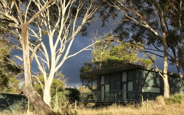 Ecocrackenback 18 'Sustainable, luxurious chalet close to the slopes.'