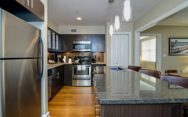 Abode Memphis - Downtown Madison Ave