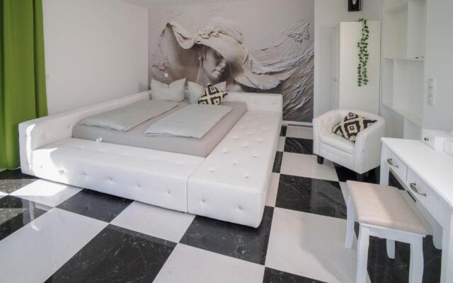 Designlofts Familie & Freunde - Sennhütte 19