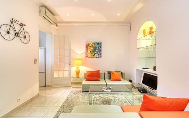 Bright and Beautiful Apartment, 10 Mins From Palais & Croisette