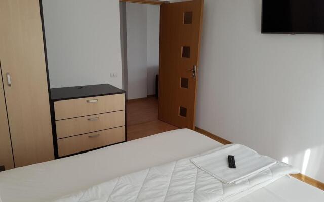 Apartamente Mamaia Nord D5