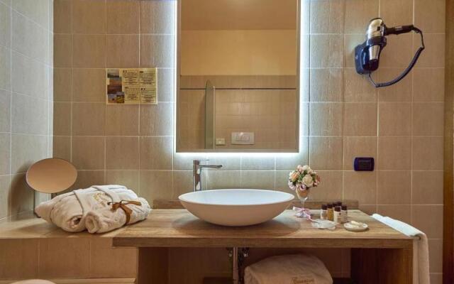 Casanova - Panoramic Rooms and Suites