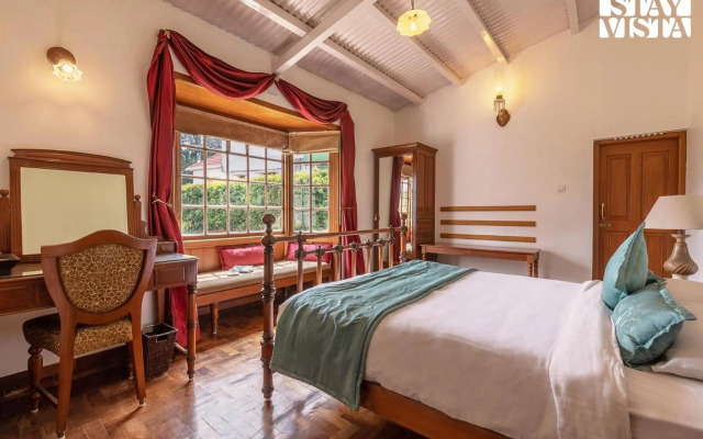 StayVista at Greenwood Bungalow