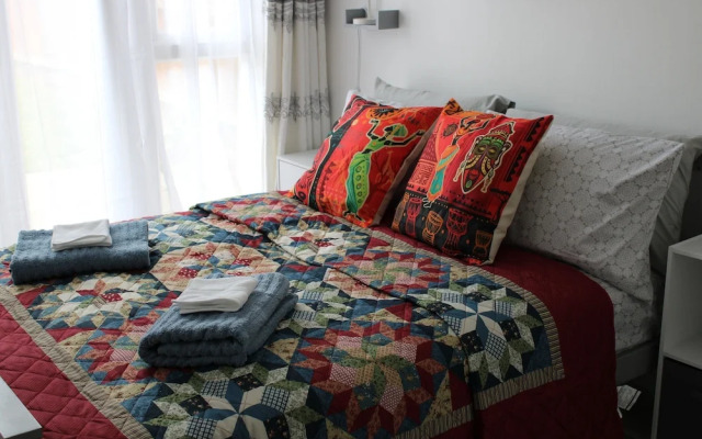 Charming and Stylish 2-bed Apart - London Dagenham
