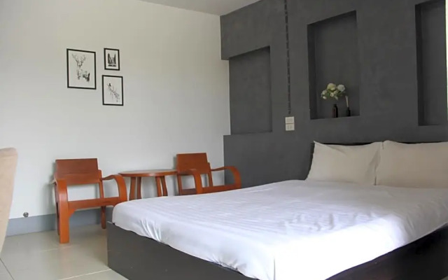 พีลาตุส อพาร์ทเม้นท์ (Pilatus Apartment)