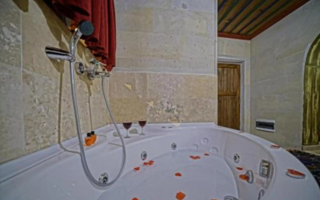 Dora Cave Hotel