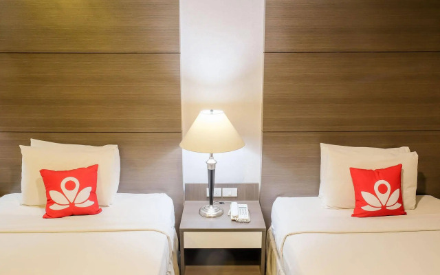 ZEN Rooms Zobel Roxas Street Makati