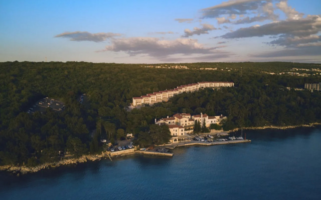 Malinska Green Apartments
