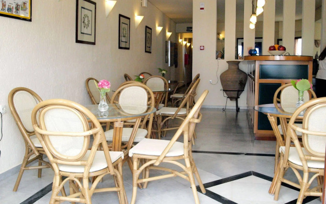 Kalidon Beach Hotel