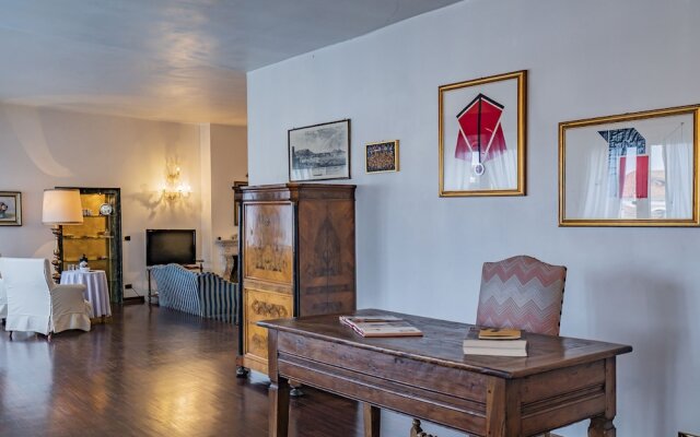 Ca' del Mercante Grand Canal