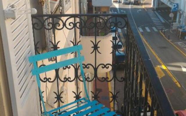 Charmant 2 pièces Coeur de Cannes PA8