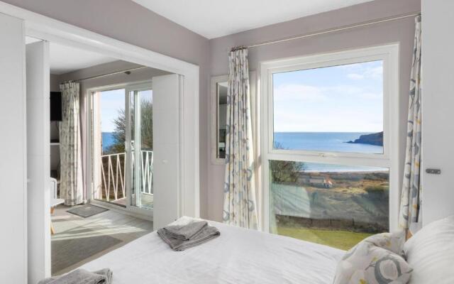 Freshwater Bay - Sea View Apartment