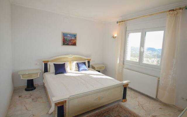 Mimo - sea view villa with private pool in Moraira-Teulada