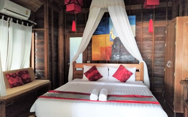 Chivaree Hotel And Resort