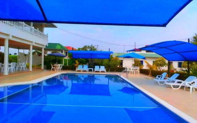 Finca Con Piscina Privada En Melgar