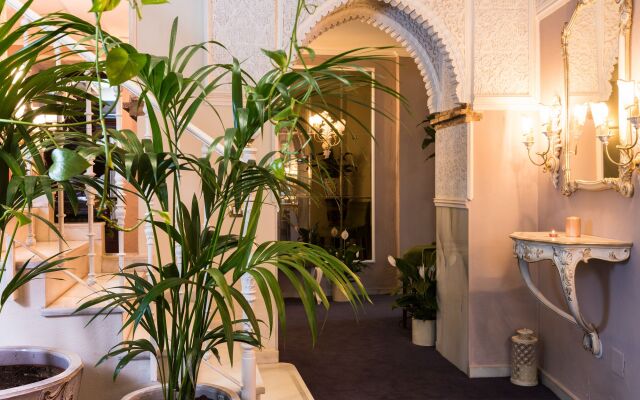 The Town House - Adults Only