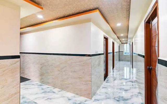 Hotel Karnataka Suites