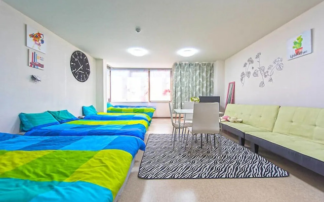 Young Minbak Osaka Guest House