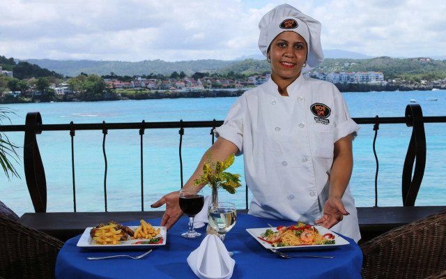 Exxtraordinary Resort - Bellamar