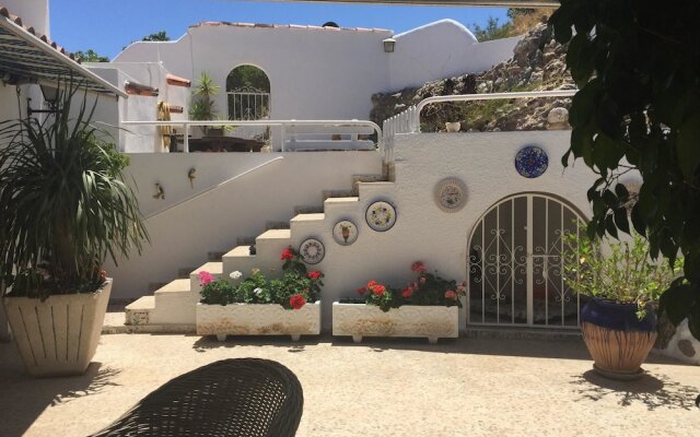 House With 2 Bedrooms in Calp, With Wonderful sea View, Private Pool,