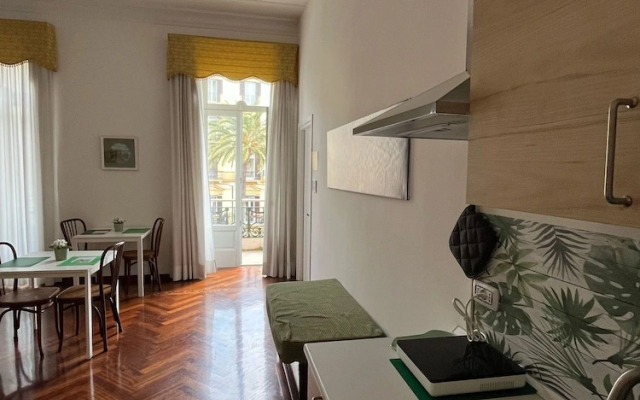 Piazza Sannazzaro 200 - Monet