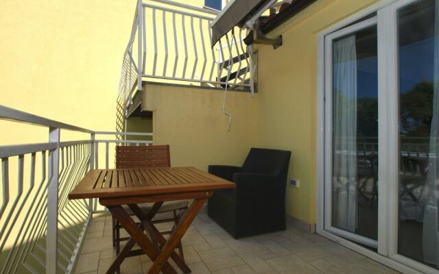 Apartment 1623