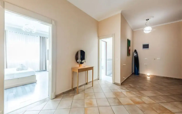 The Old-clock Apartment